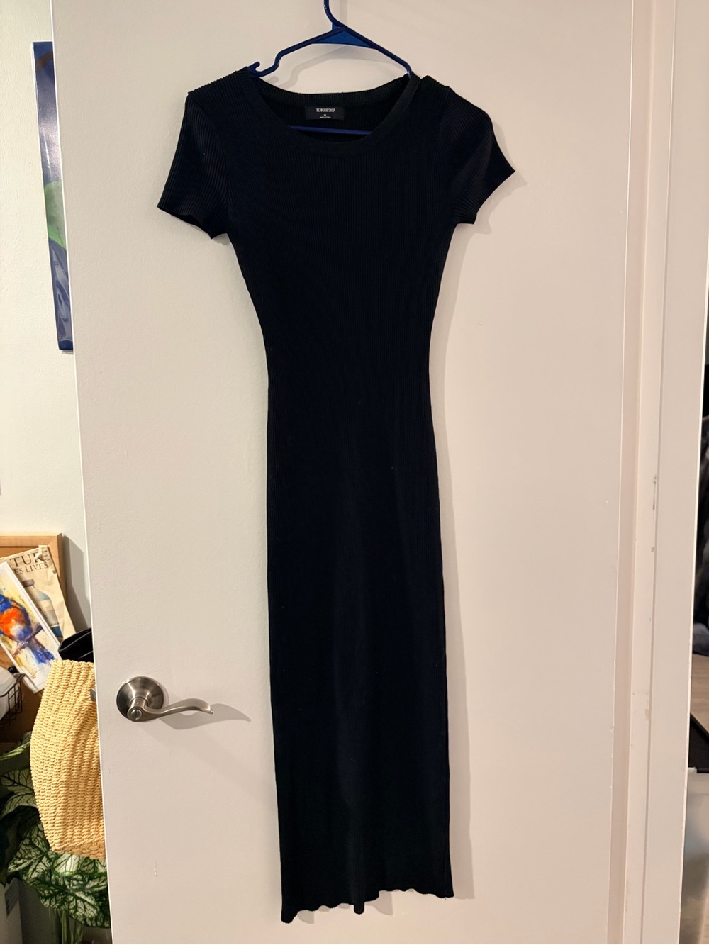 Stretch Ribbed Short-Sleeve Black Maxi Dress